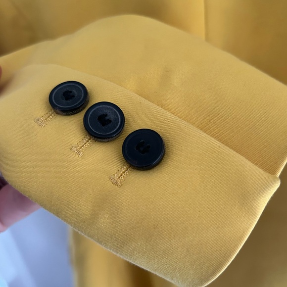 Zara Woman Yellow Blazer single breast Flap Pockets size medium - Picture 4 of 9